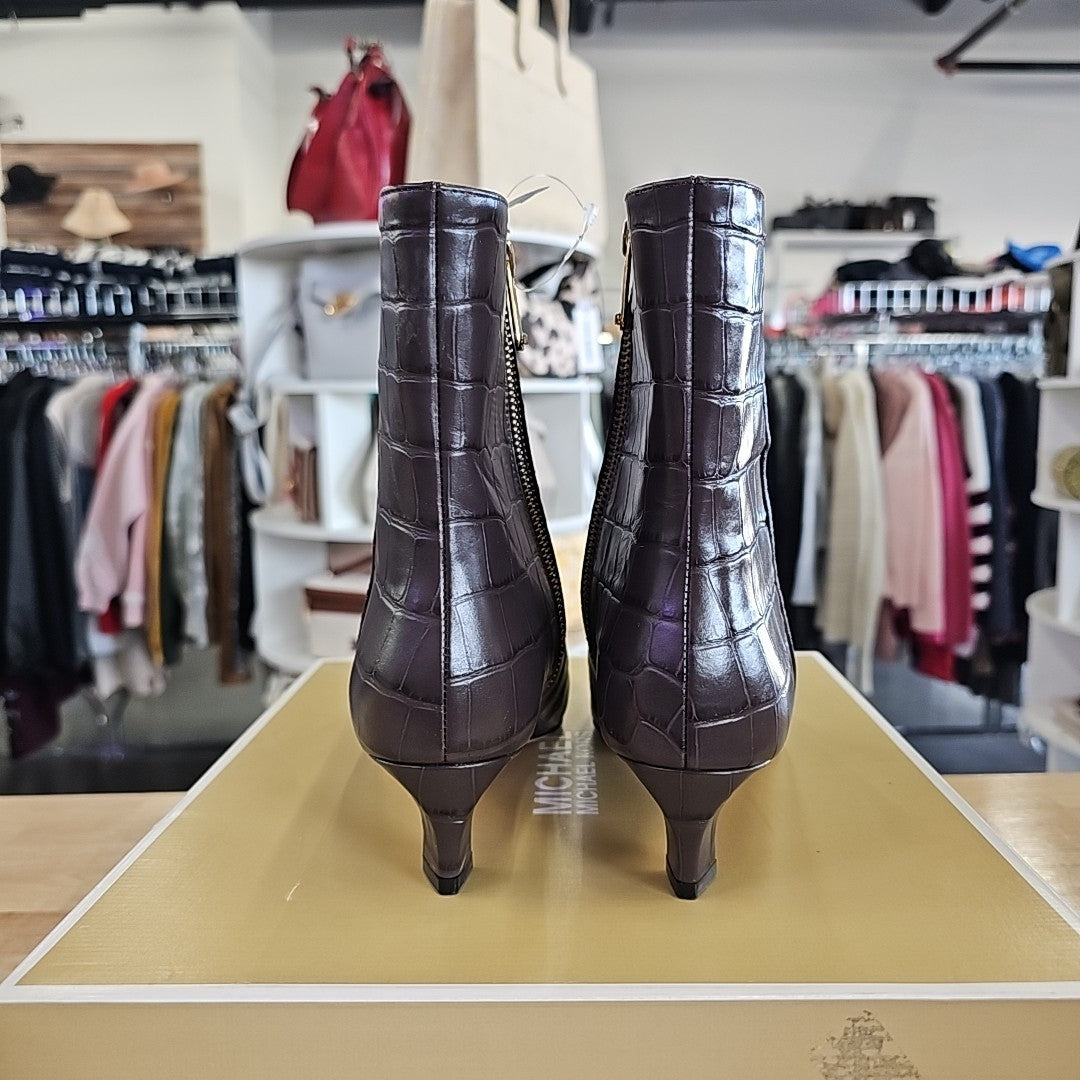 Michael Kors Size 6.5 Brown New Boots