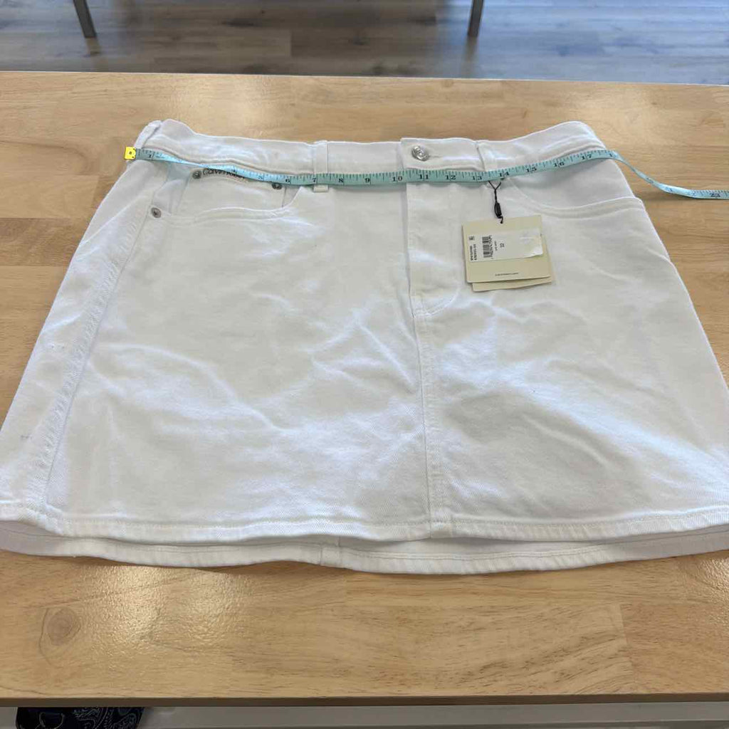Calvin Klein Size 32 White Denim New Skirt