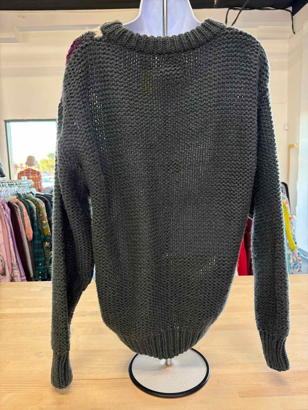 Permit Platinum Size M Gray Knit Sweater