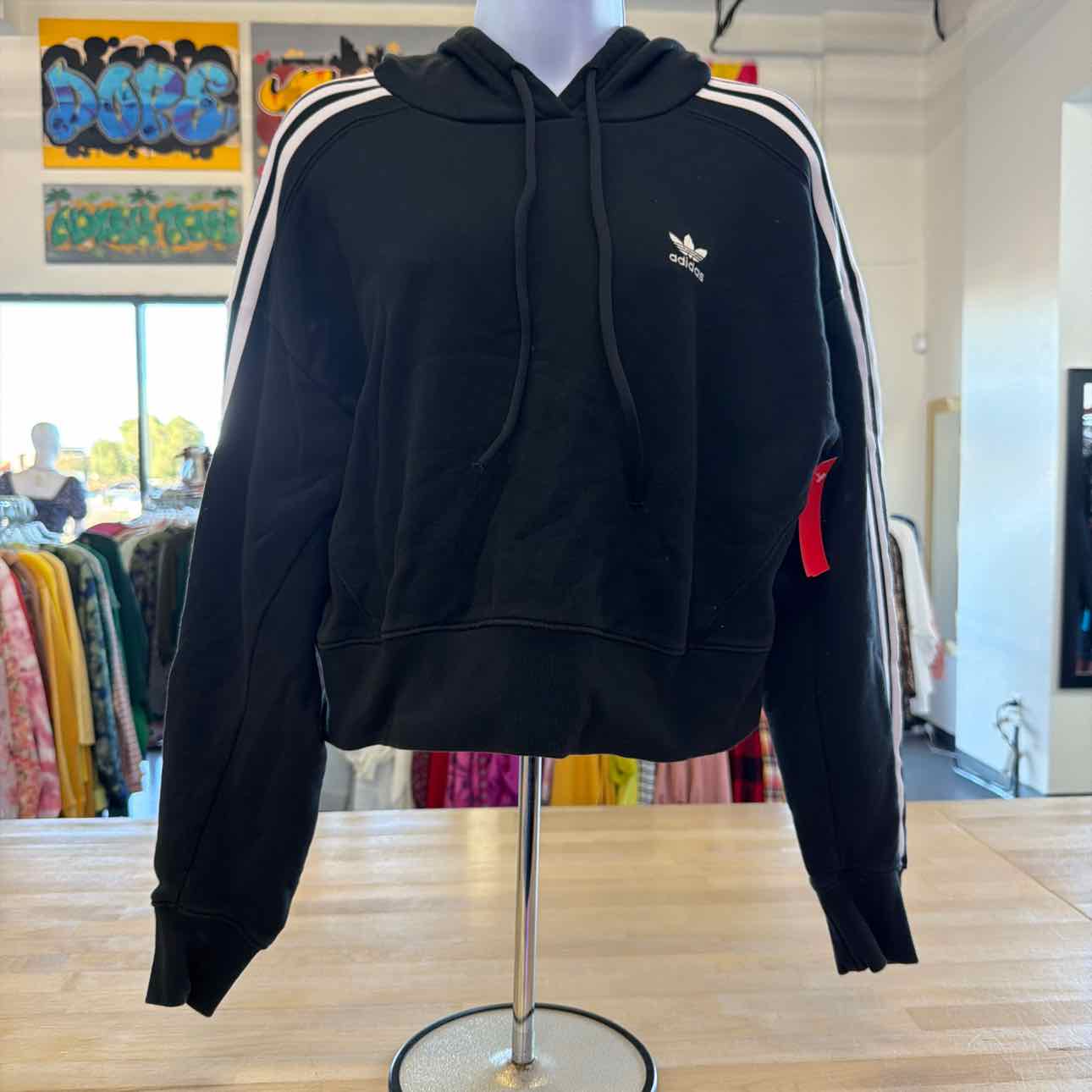 Adidas Size XS Black Preloved Crop Sweatshirt