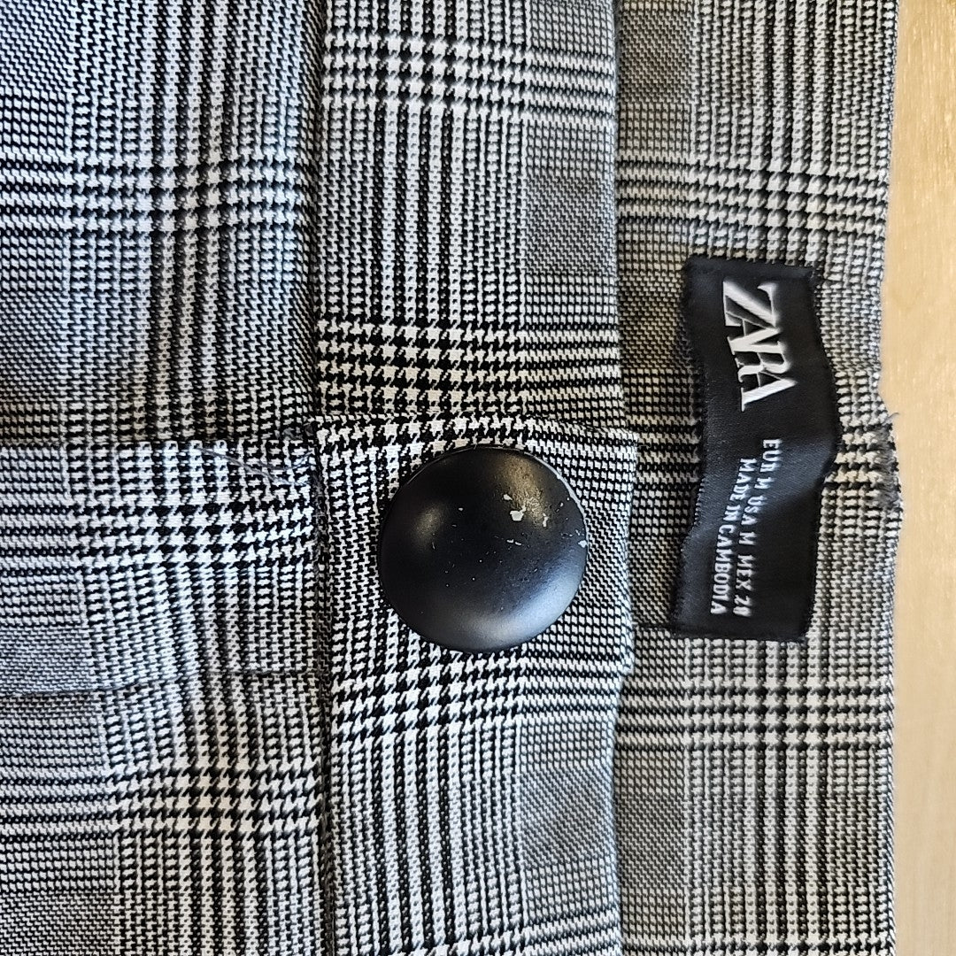 zara Size M Black/White Pants