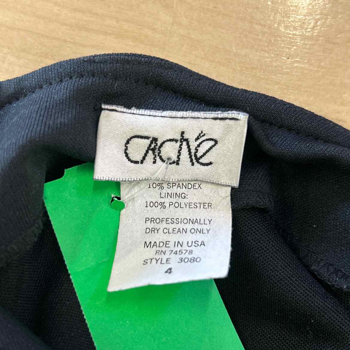 Cache Size 4 Black Preloved Dress