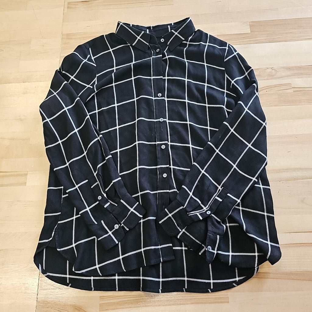 Banana Republic Size L Black Button Down Shirt