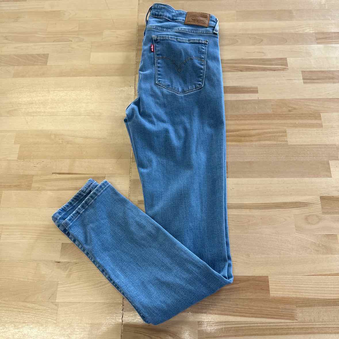 Levi Size 29 Blue Jeans