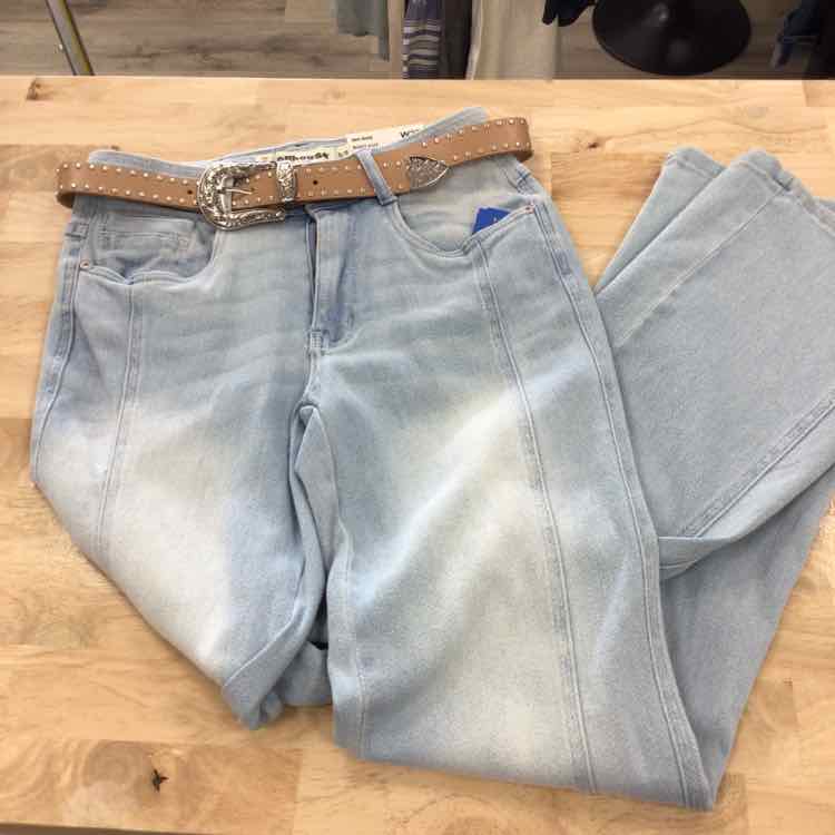 dollhouse Size 5/6 Blue New Jeans