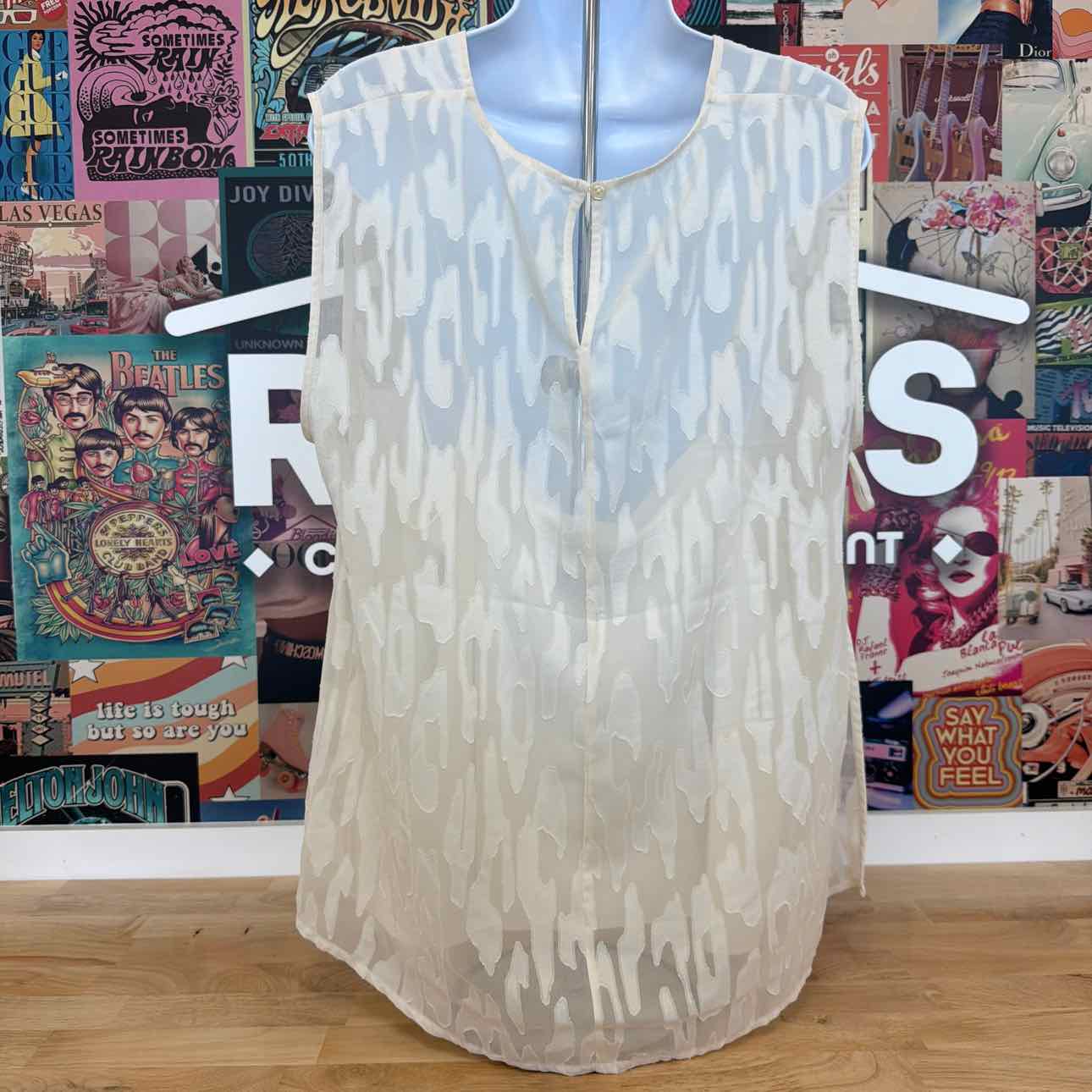 Calvin Klein Size XL Women's Sleeveless Burnout Blouse - Cream Burnout