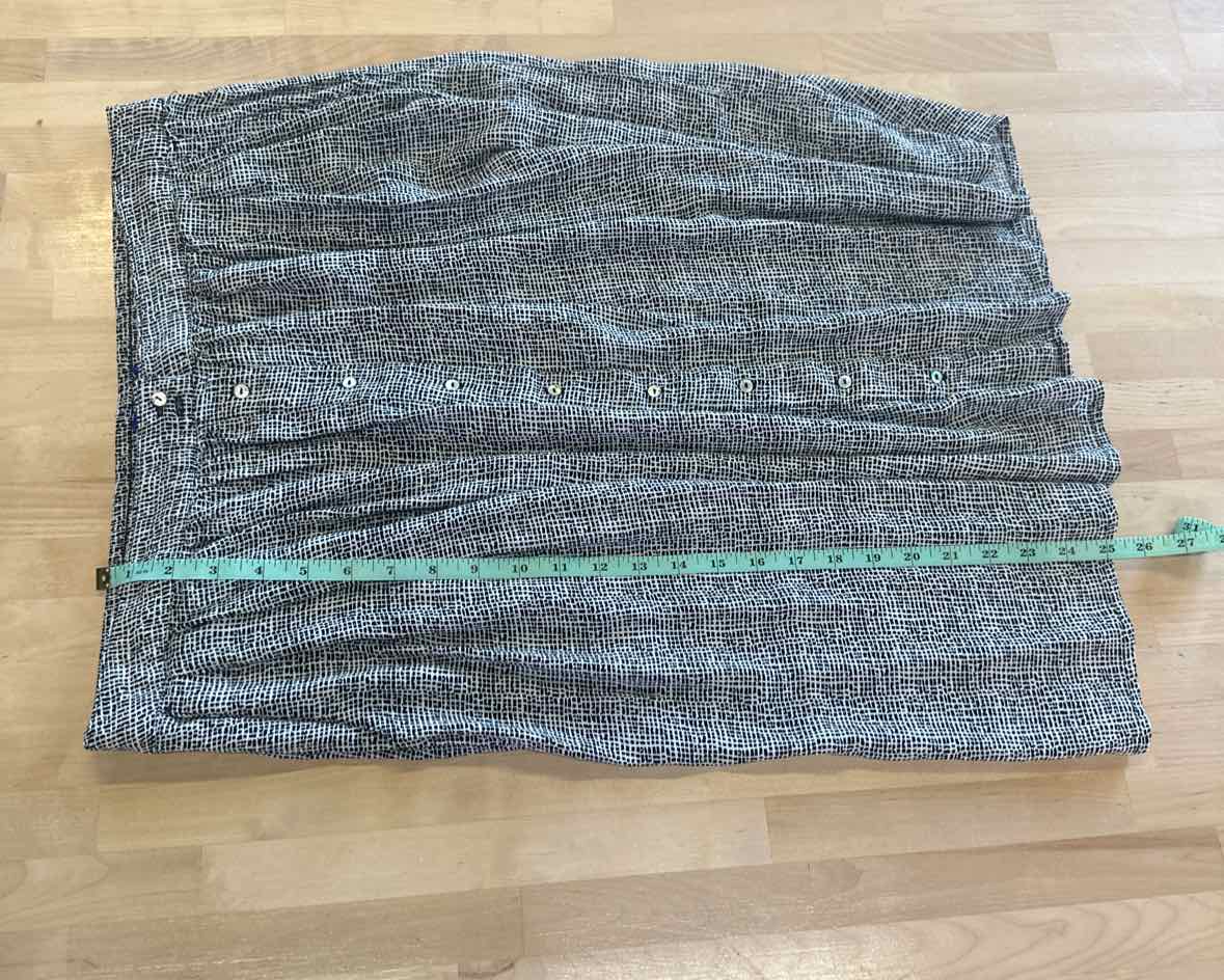 Simply Styled Size XLP BLACK & WHITE Skirt