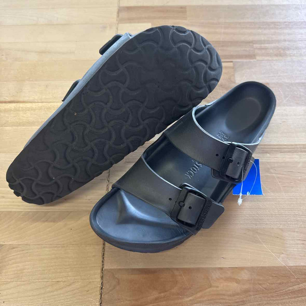 Birkenstock Size 8 Gray Preloved Sandals
