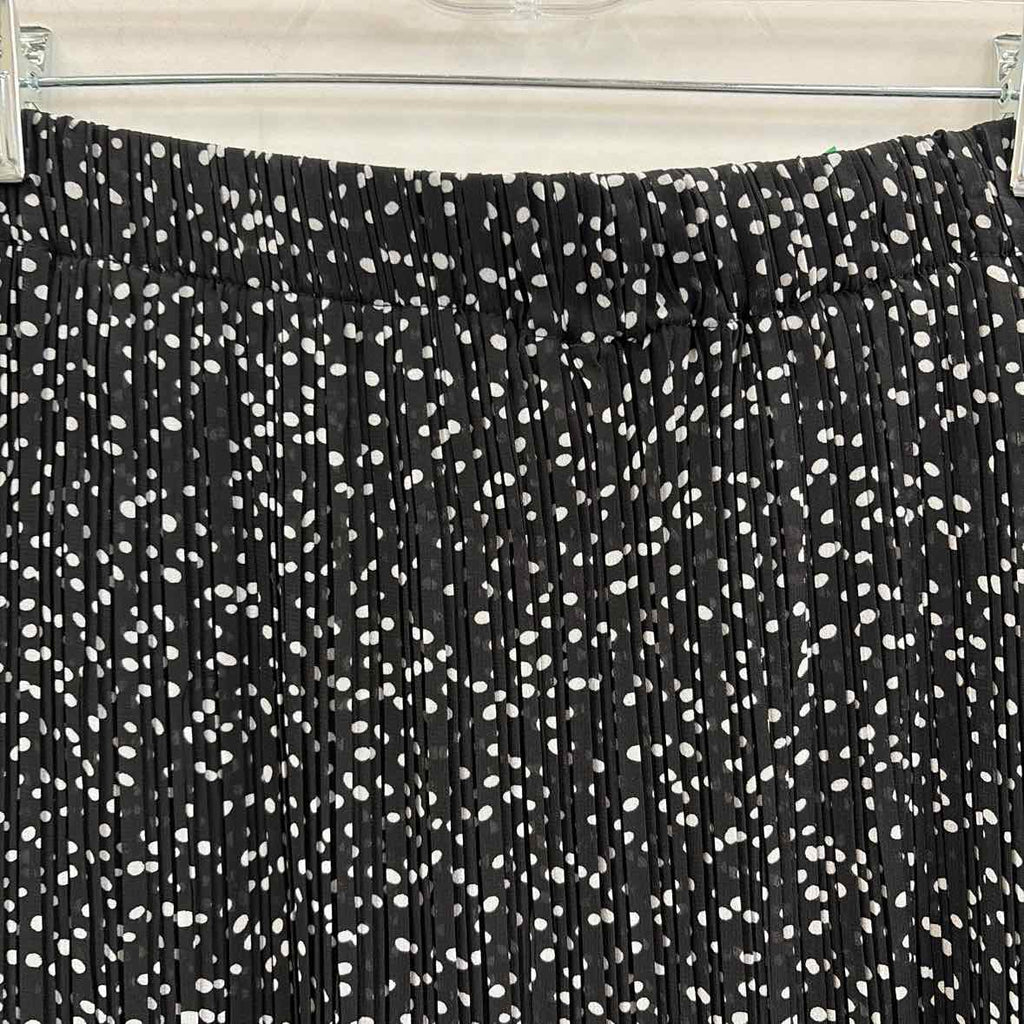 WDNY Size M Black White Preloved Skirt