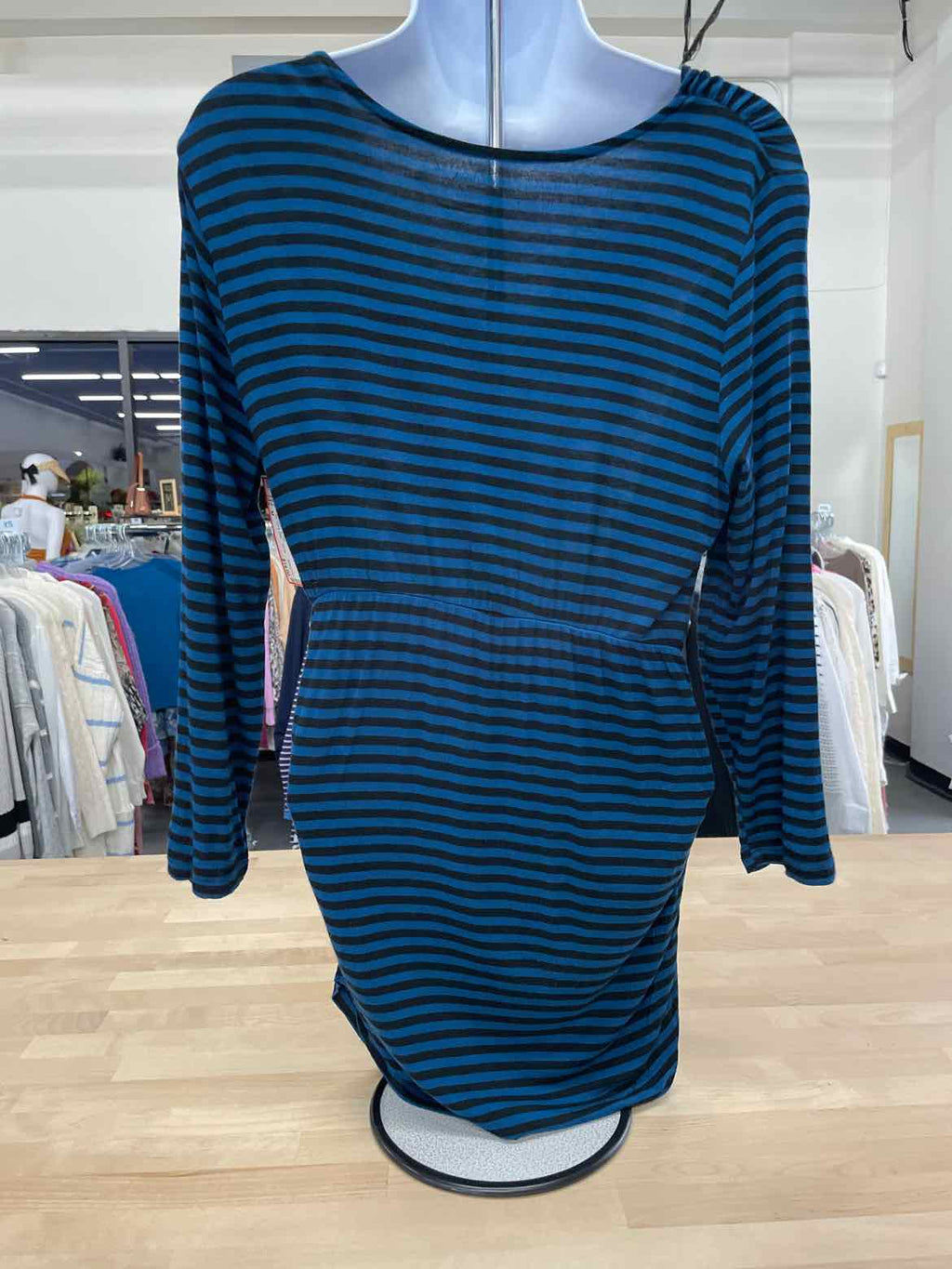 Motherhood Size M Blue Longsleeve