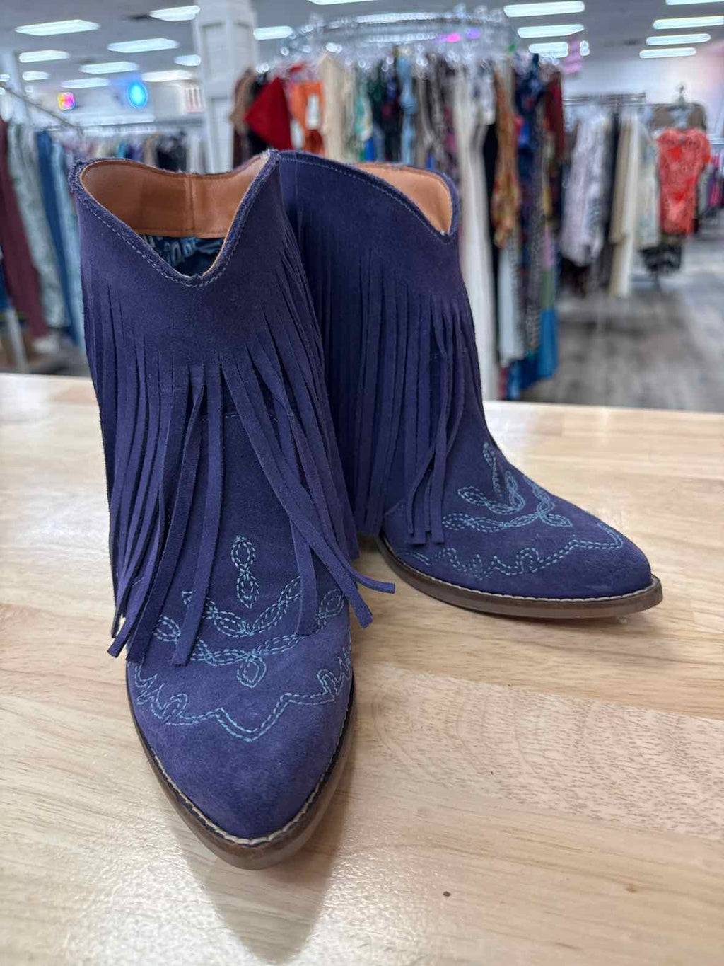 Dingo Size 9 Purple Leather Preloved Fringe Bootie