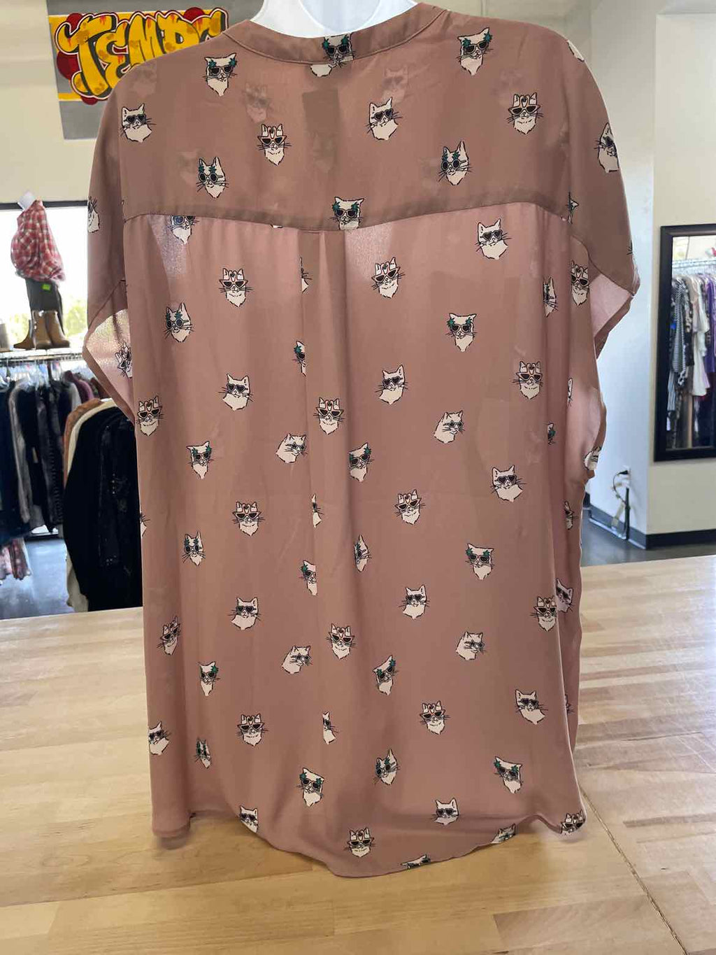 Torrid Size 1 Pink Blouse