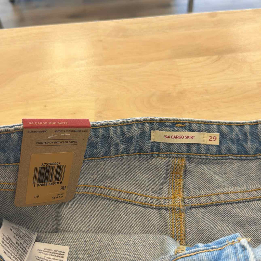 Levi's Size 29 94 Cargo Mini Skirt NWT