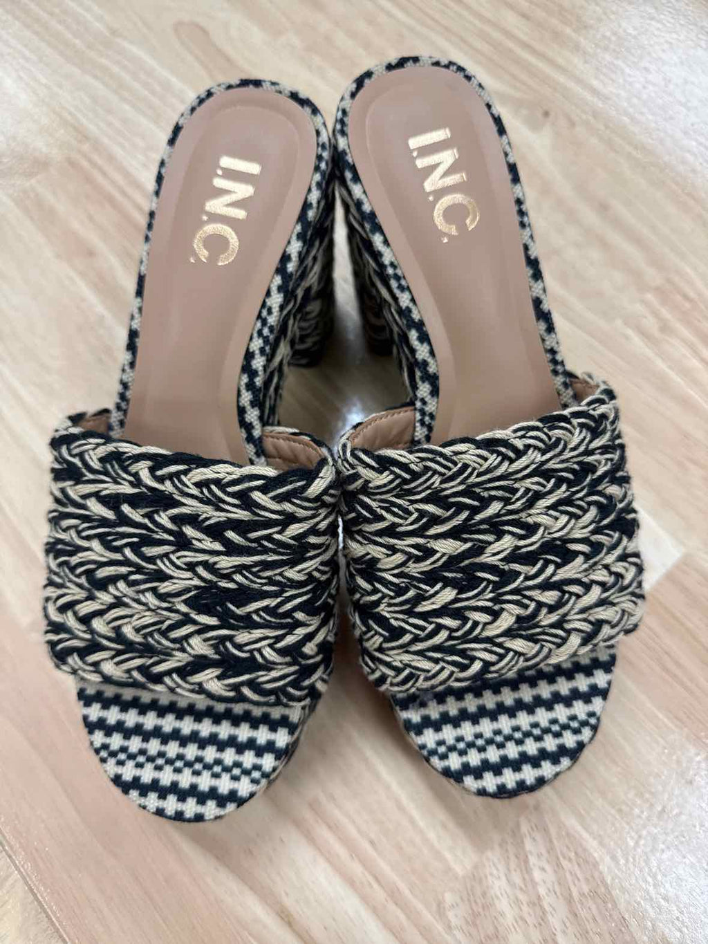 INC Size 5 Black Beige Hazila Platform Sandals