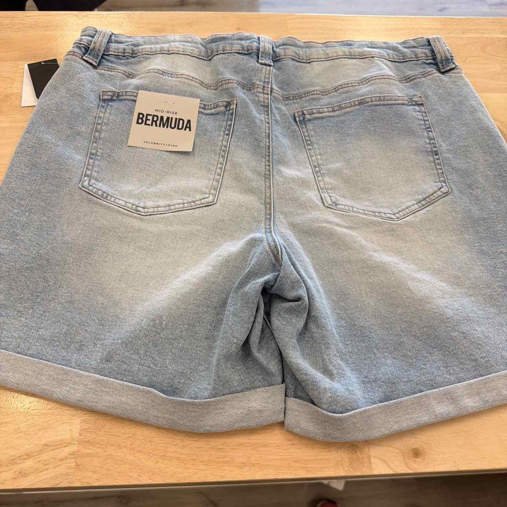 Celebrity pink Women Size 22 Blue New Shorts