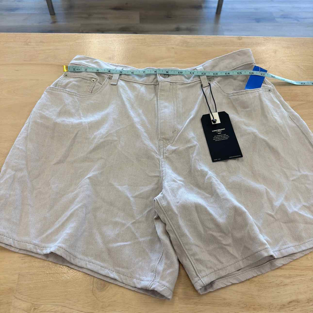 Levi's Women Size 32 Tan New Shorts