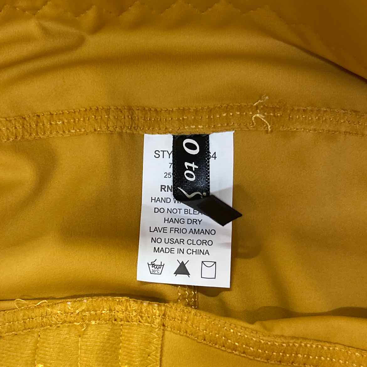 Otos Size L Yellow New athletic leggings