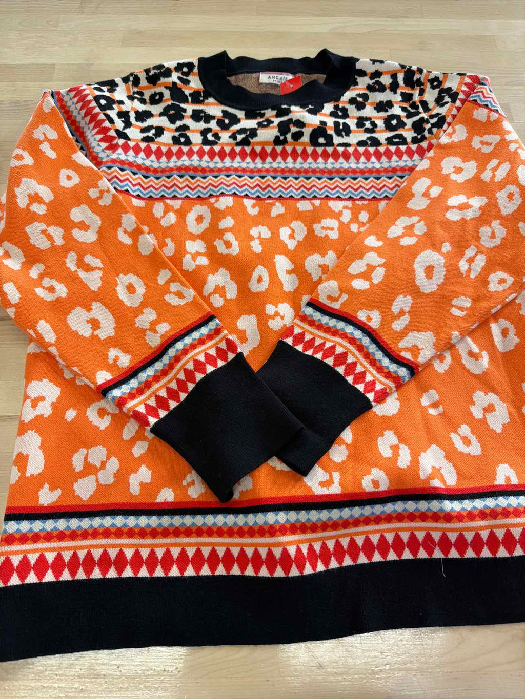 Andree Size 1X Orange Sweater