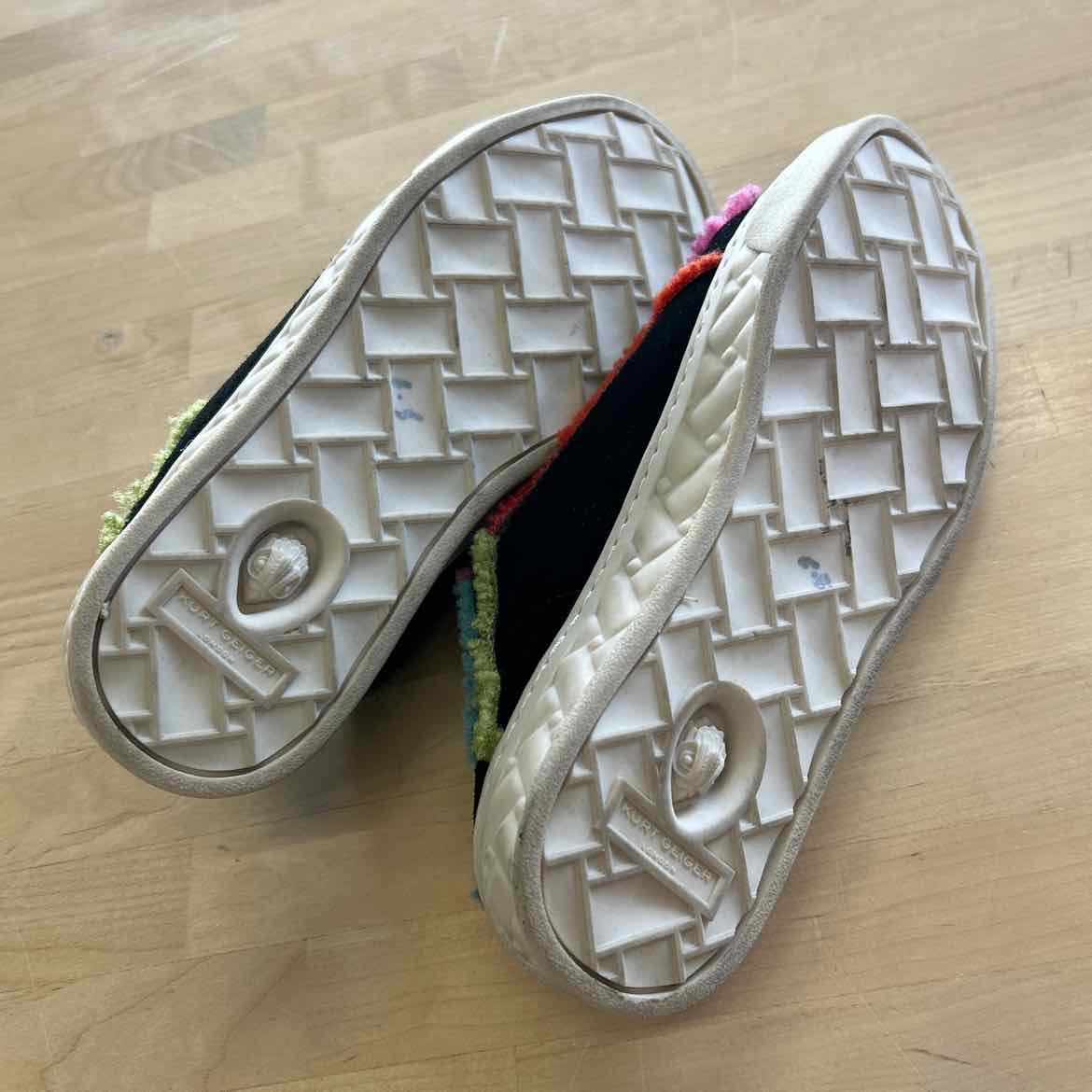 Kurt Geiger Size 6.5 Black Preloved Sneakers