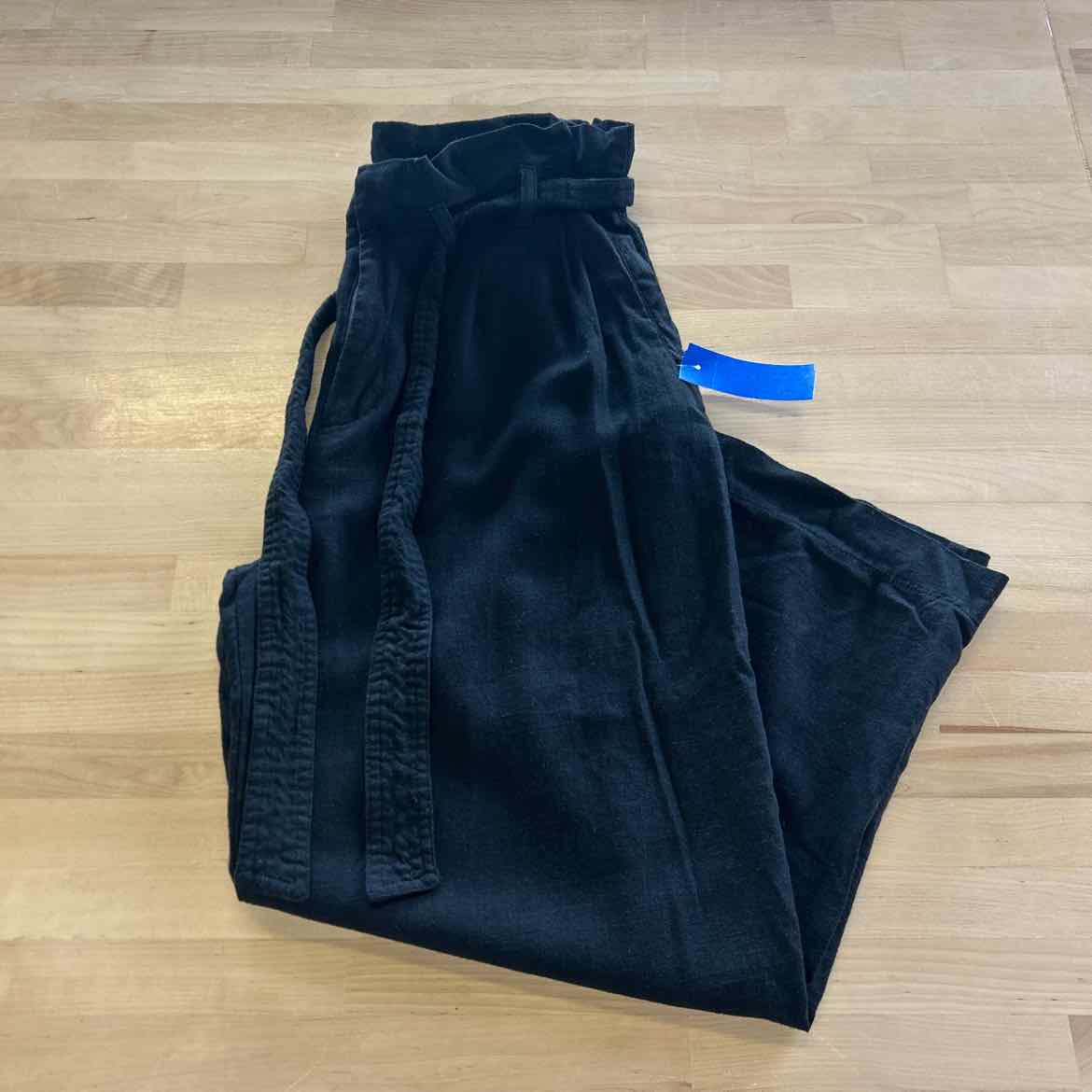 Skylar + Madison Size L Black Pants
