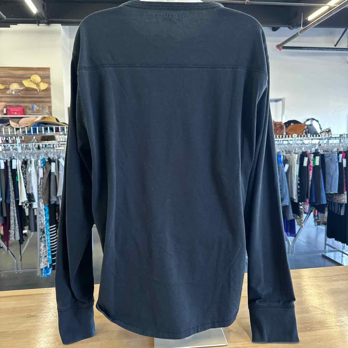 Lucky Brand Size L Black Long Sleeve