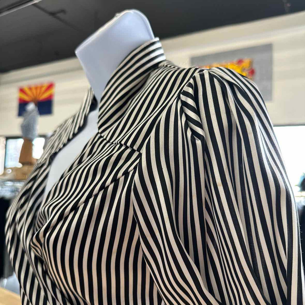 Nilika Size M Black/White Blouse