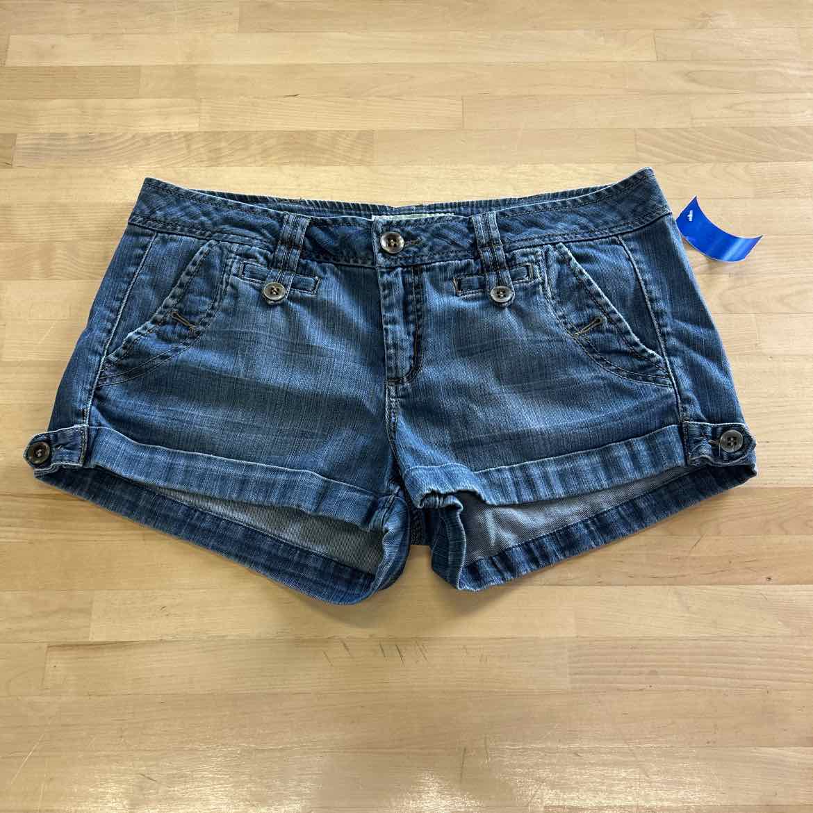 Fragile Women Size 13 Blue Denim Preloved Shorts
