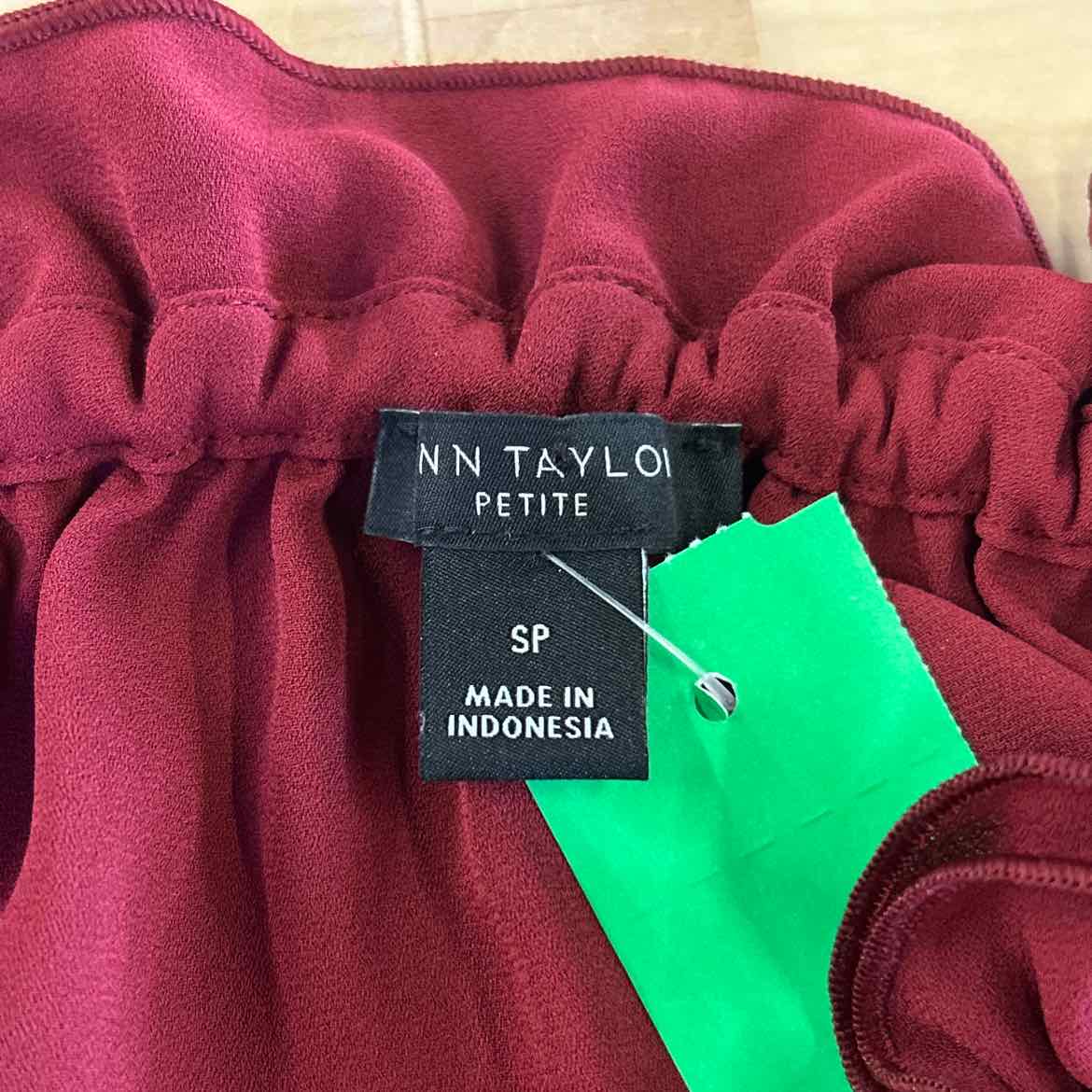 Ann Taylor Size SP Red Preloved Sleeveless