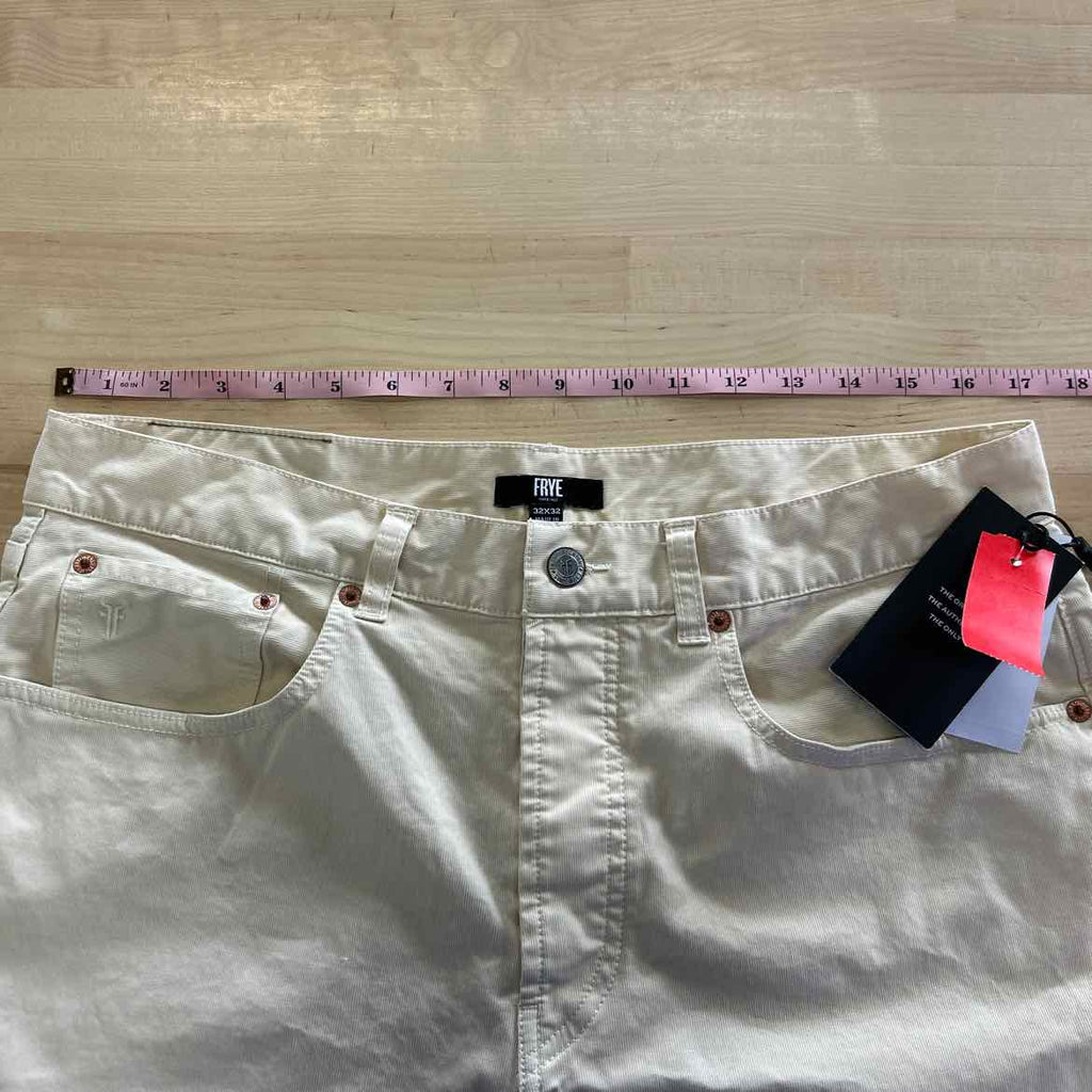 Frye Size 32 Tan MENS Shorts