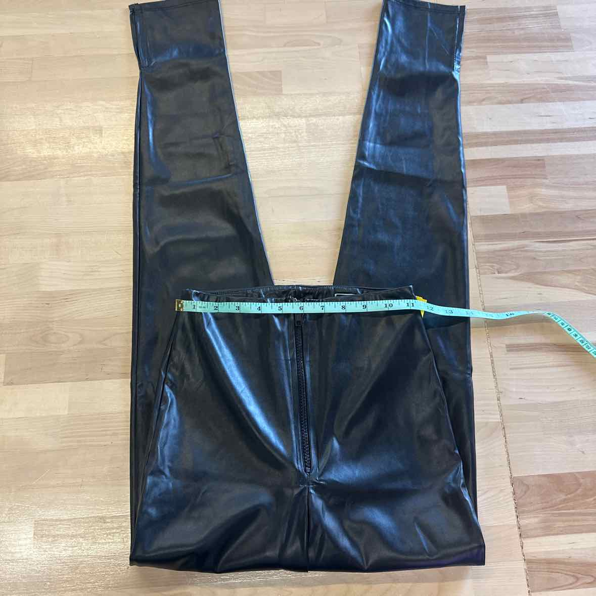 Winslor Size S Black Pants