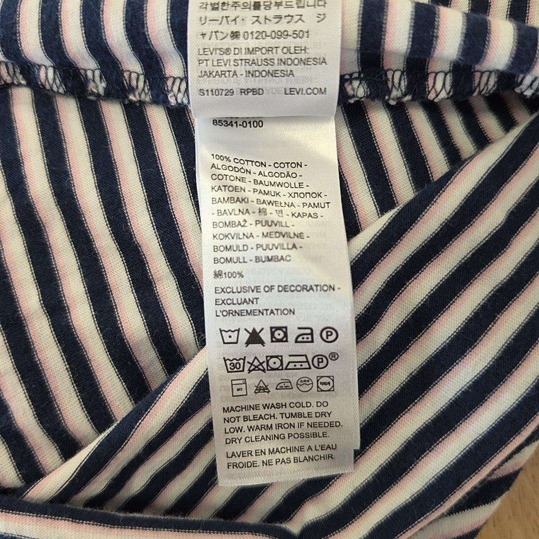 Levi's Size XS Perfect Cotton V-Neck Short-Sleeve T-Shirt