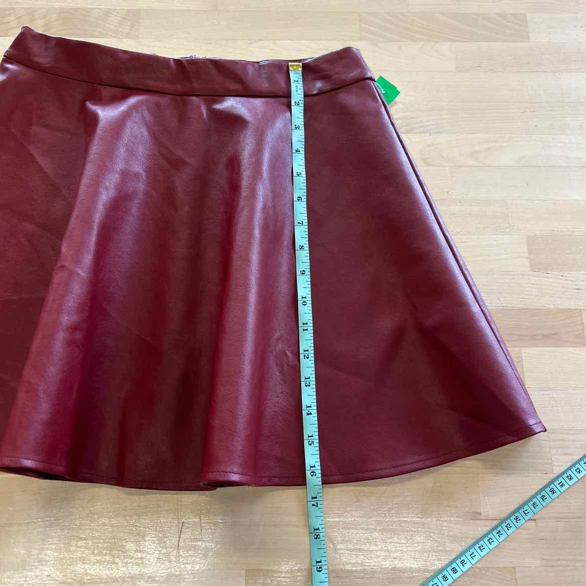 VICI Size M Red Leather Preloved Skirt