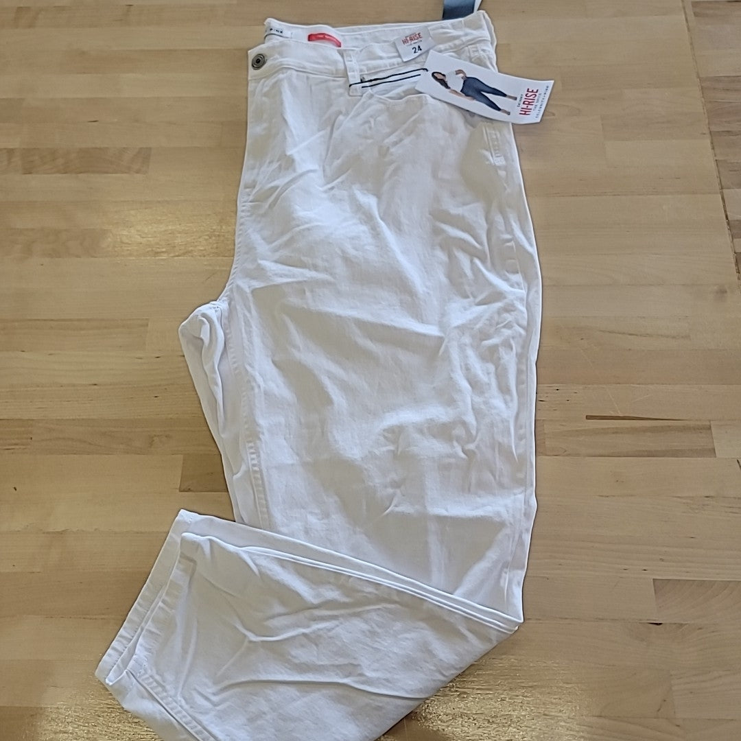 Celebrity pink Size 24 White Jeans Skinny High Rise The Spice NWT