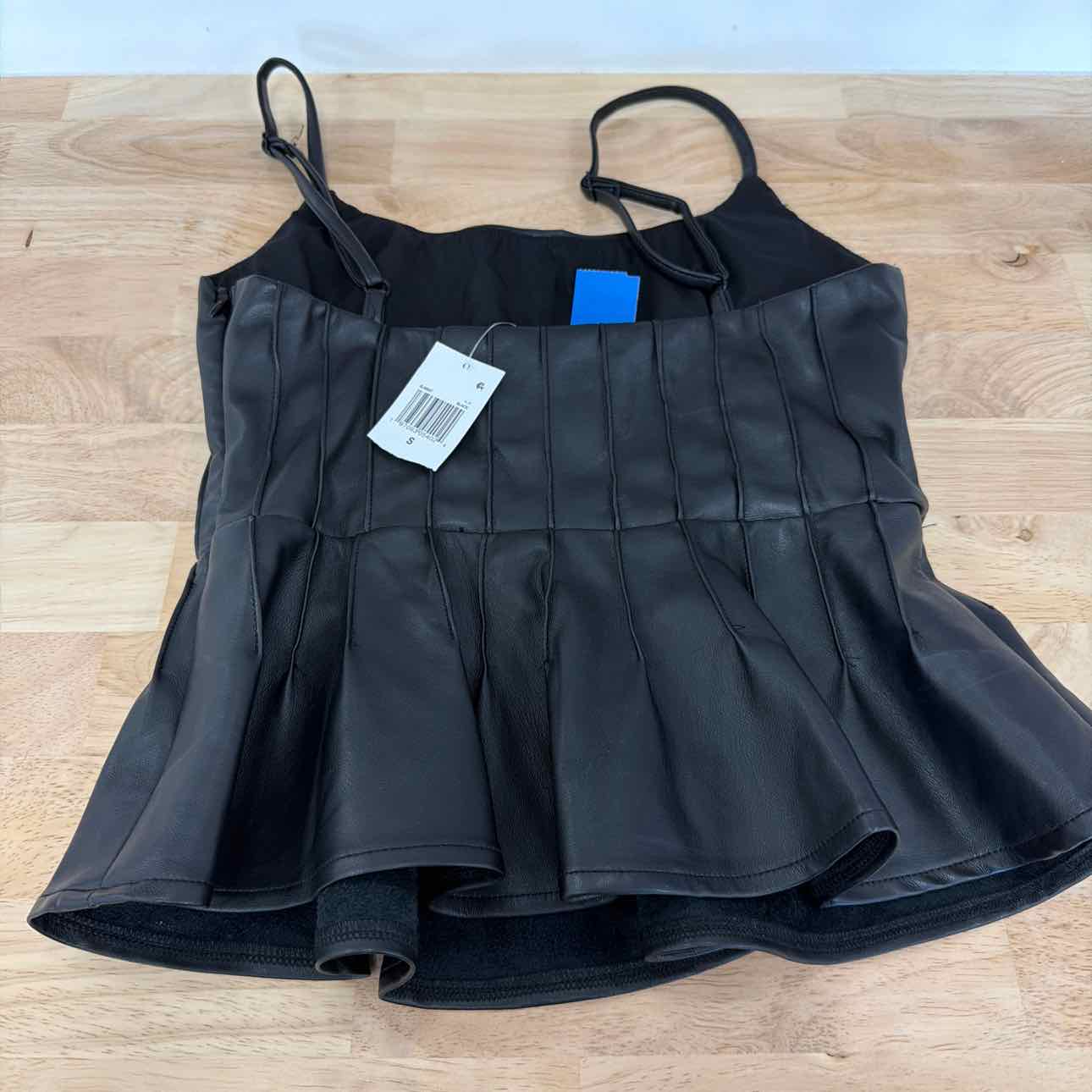 En Saison Size S Mya Faux-Leather Sleeveless Peplum Top