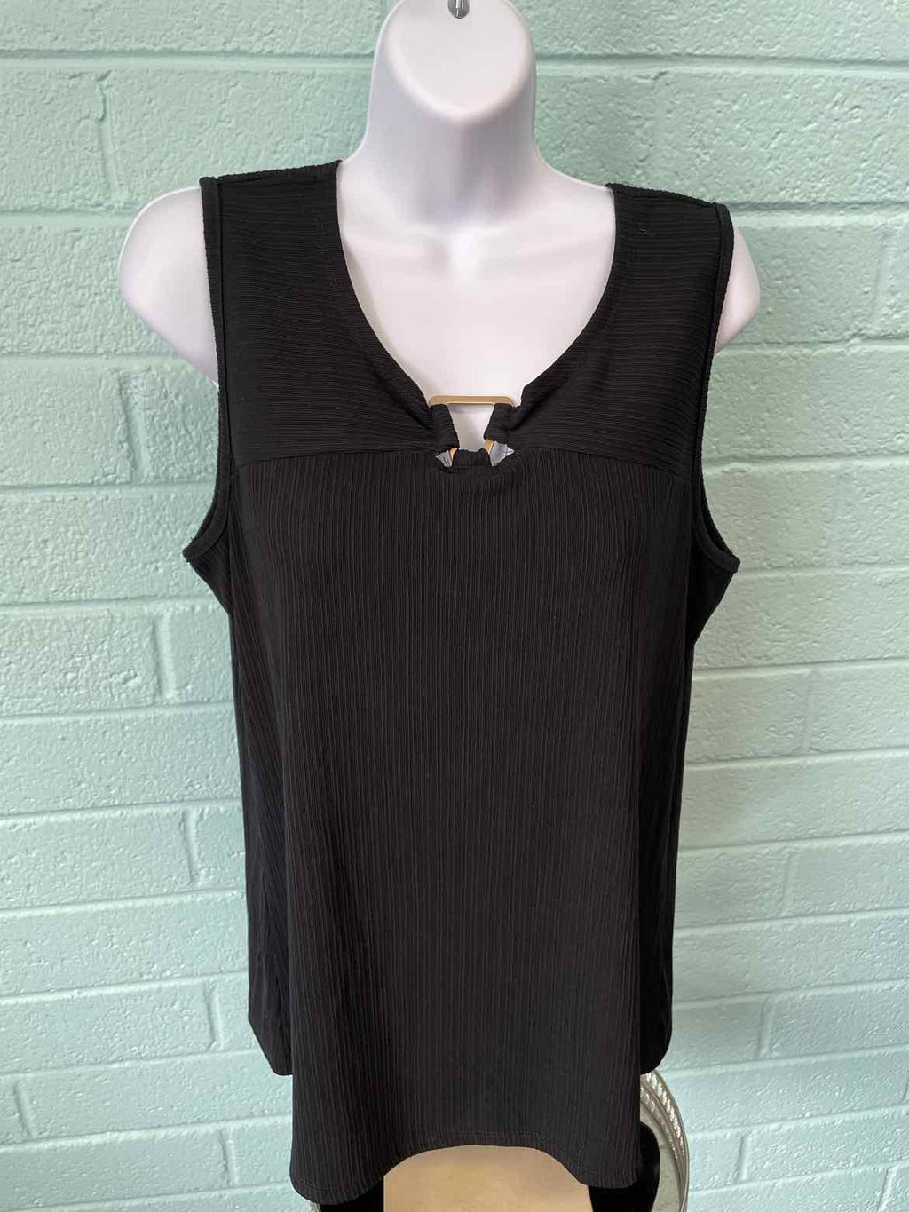 Adrienne Vittadini Size L Black Sleeveless