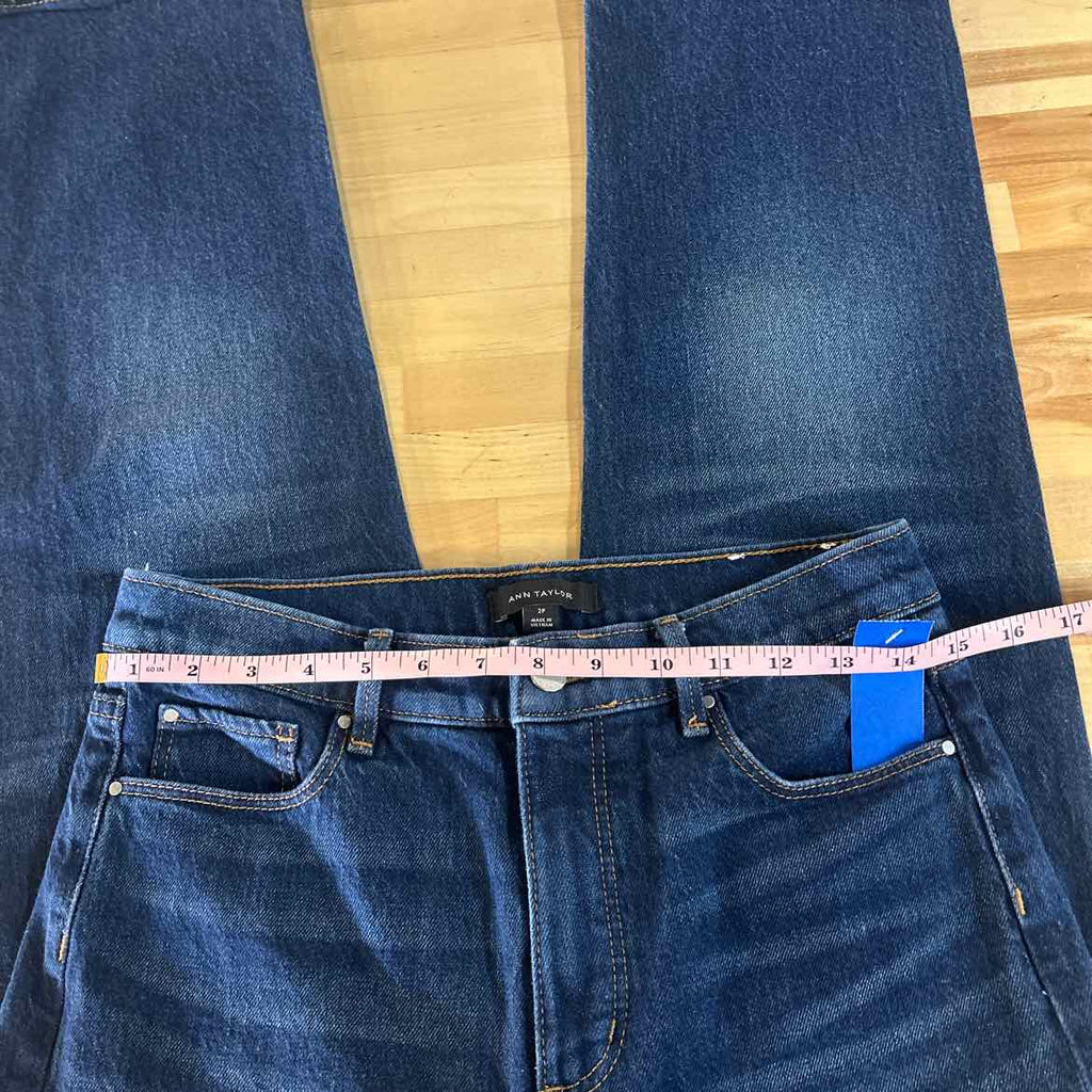 Ann Taylor Size 2 Blue Denim Preloved Jeans
