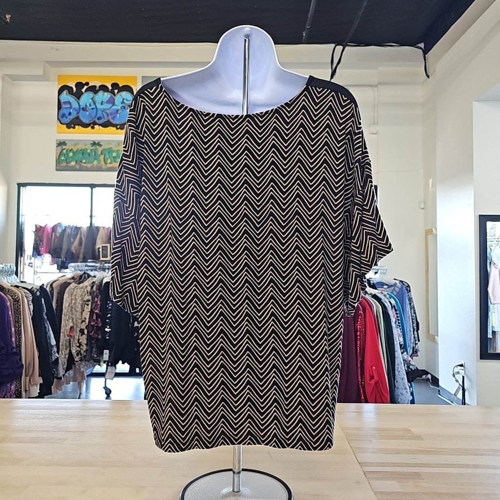 Chico's Size 1 Black Used Blouse