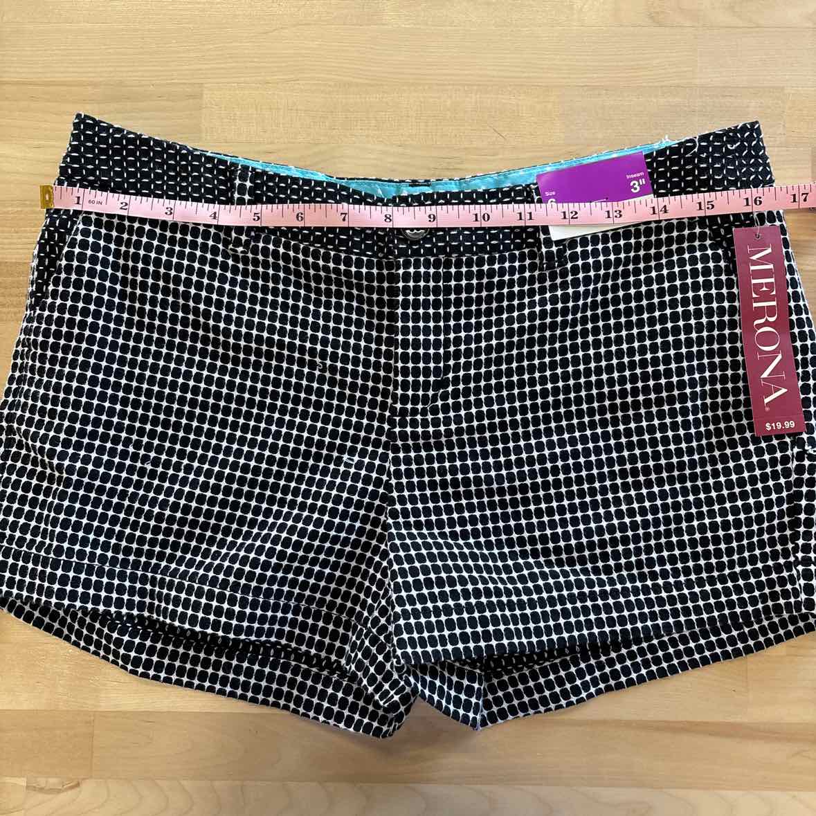 merona Size 6 BLACK & WHITE Shorts