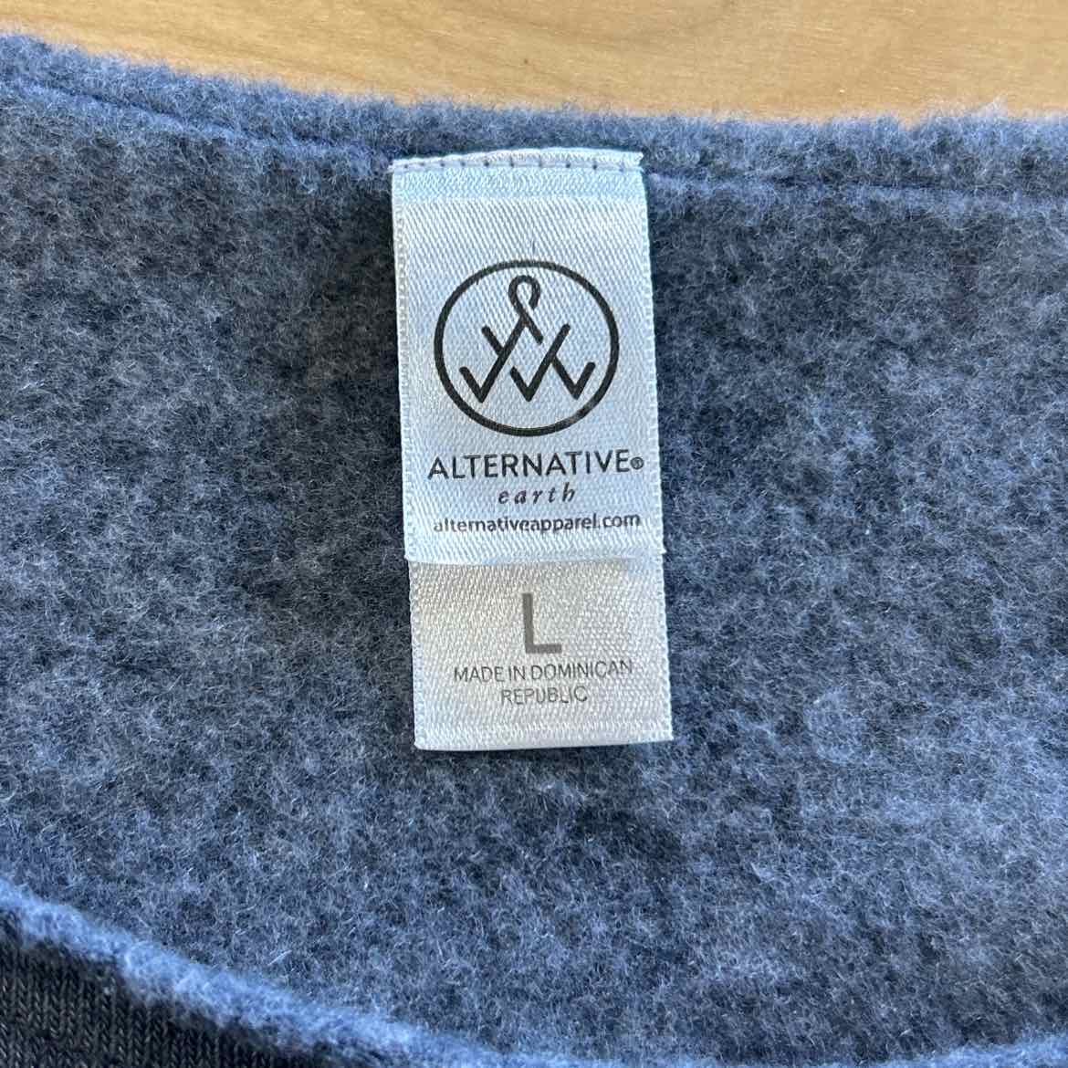 Alternative Size L Blue Sweater