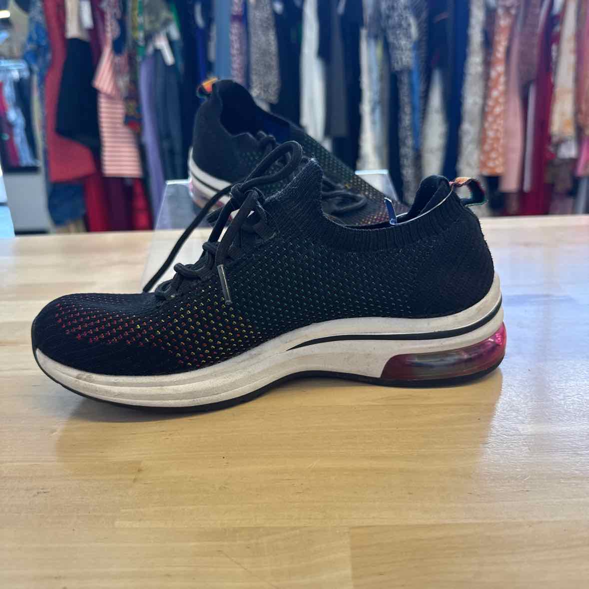 Skechers Shoe Size 6 Black Sneakers