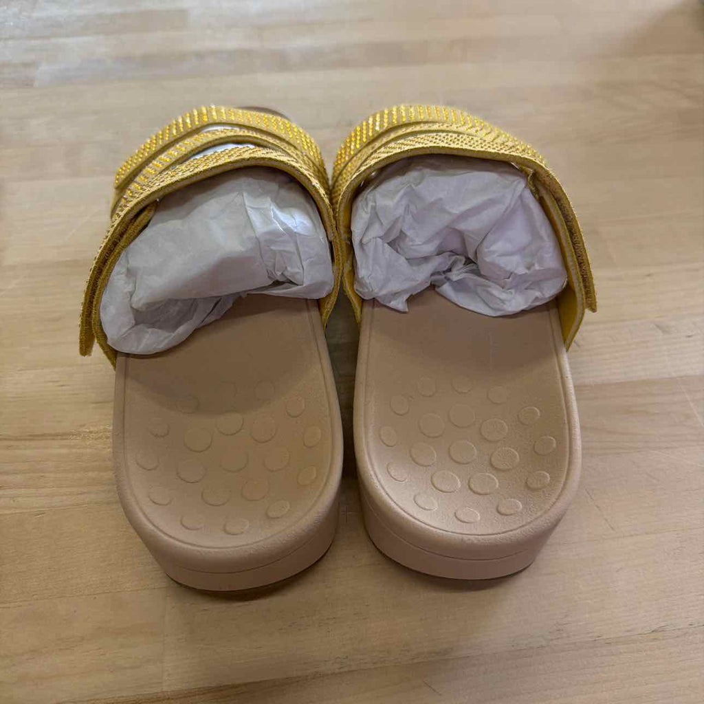 Vionic Size 10 Yellow Rhinestone New Sandals
