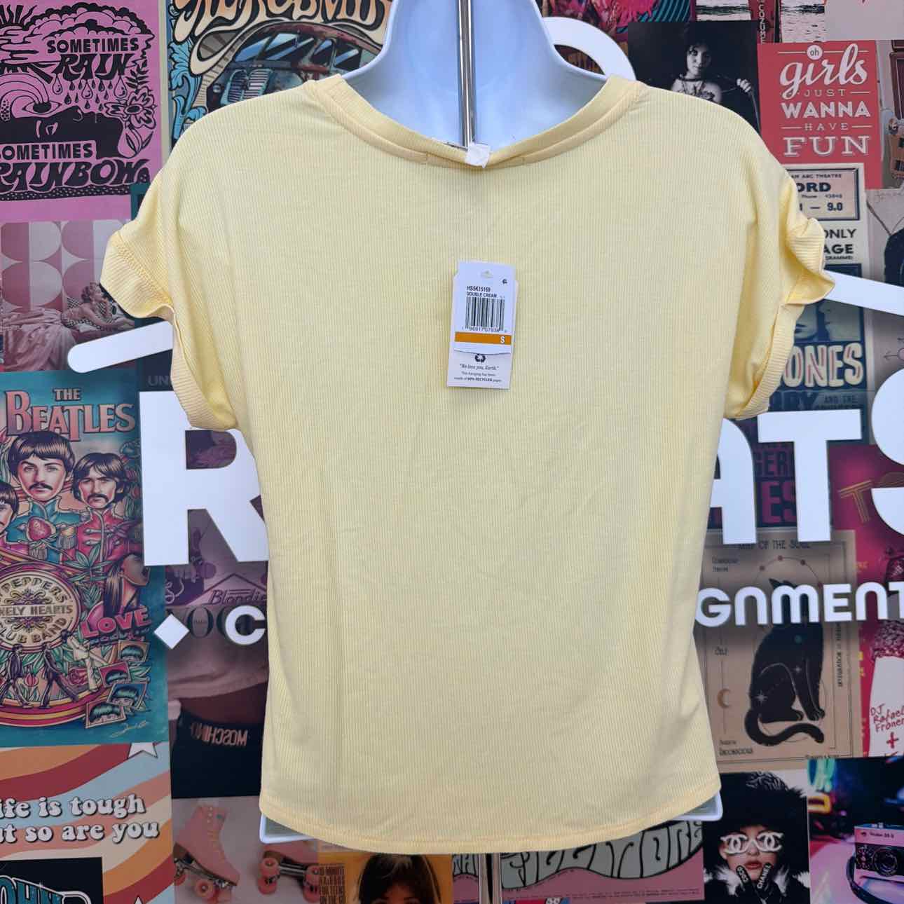 hippie rose Size S Cuffed Short-Sleeve Tee