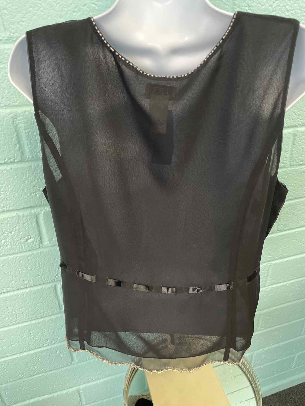 Size L Black Sleeveless