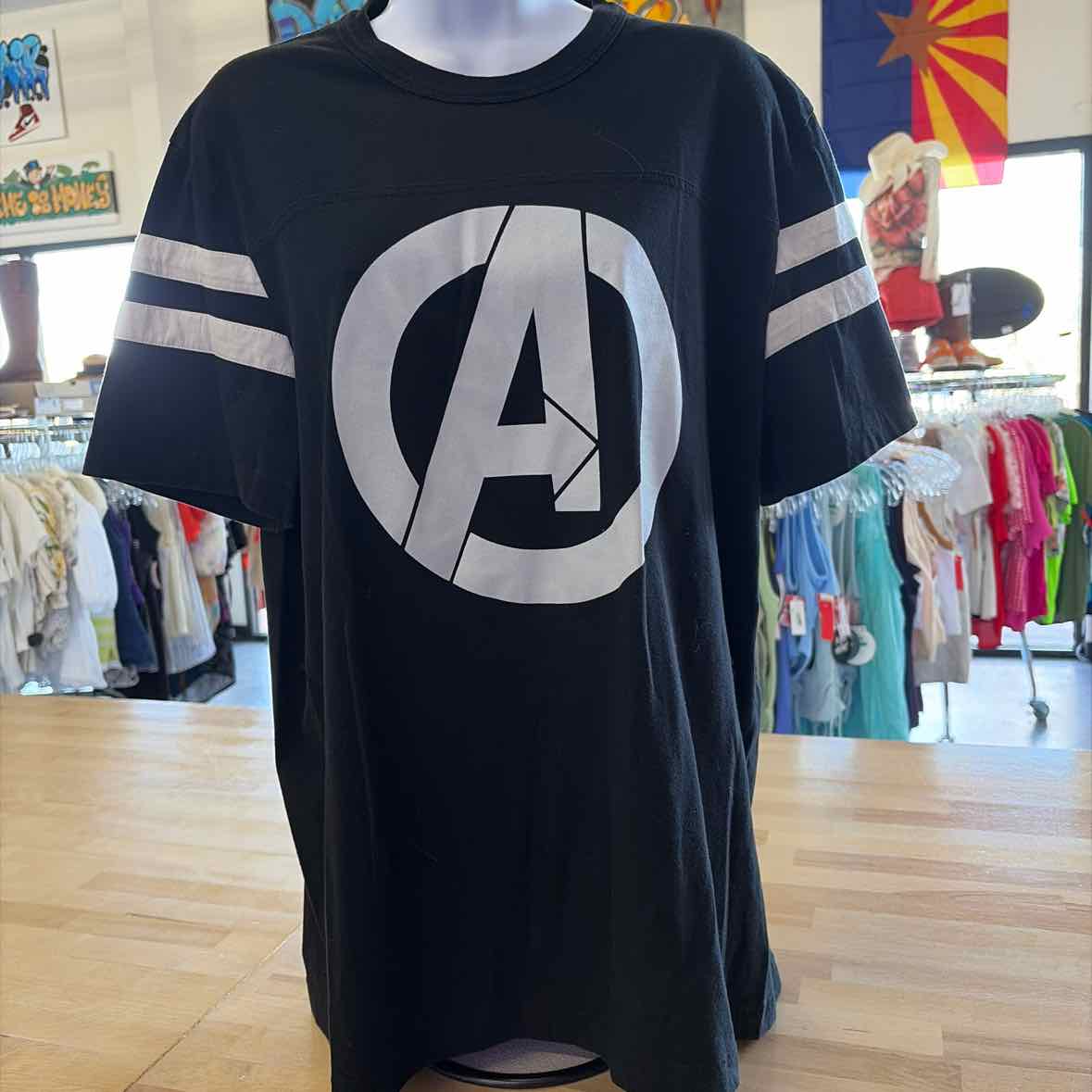 Marvel Size XL Black Preloved T-Shirt SS