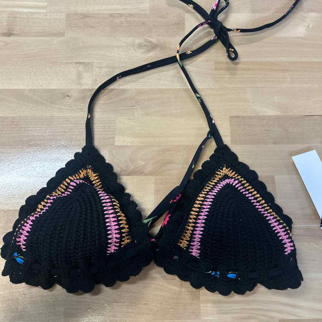 Salt + Cove Size M Crochet Halter Triangle Bikini