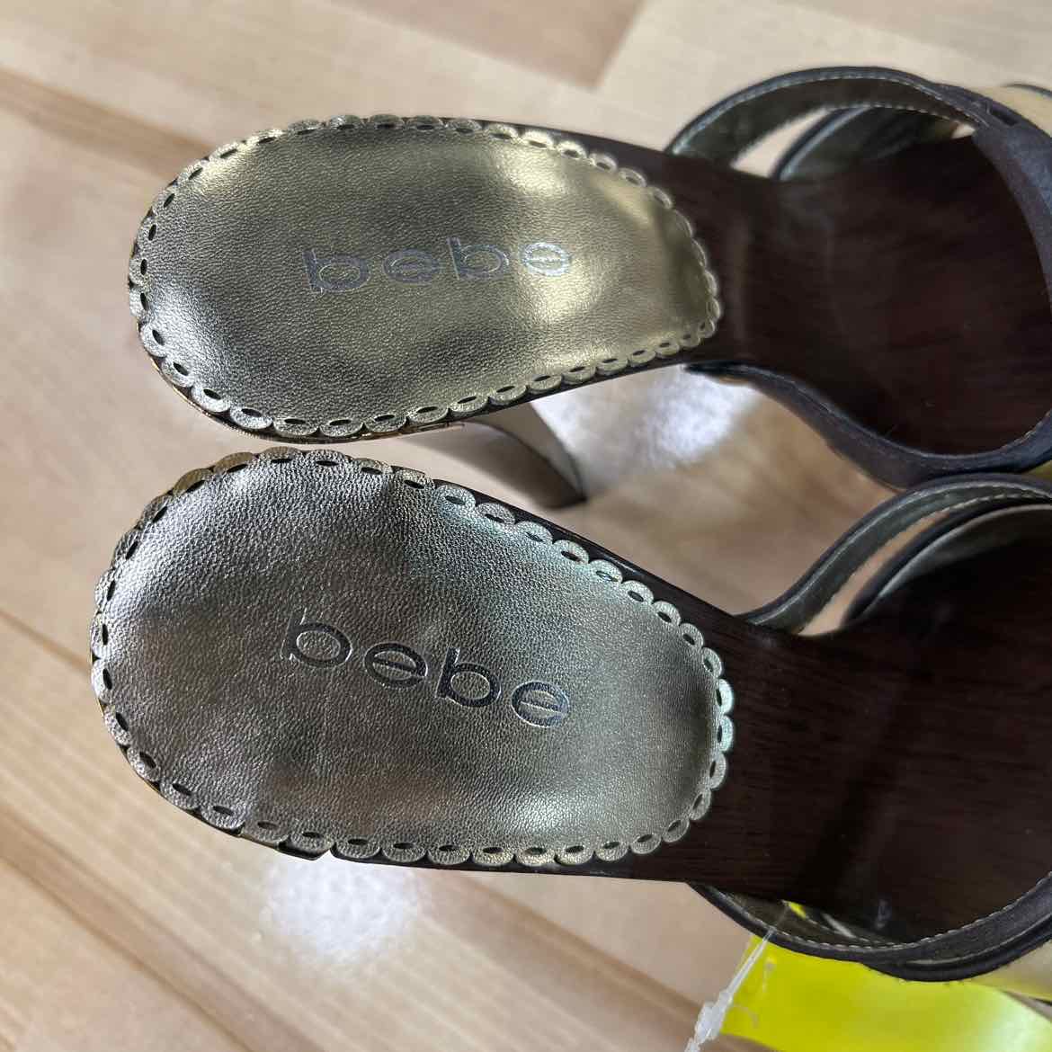 Bebe Size 6 Brown Preloved Heels