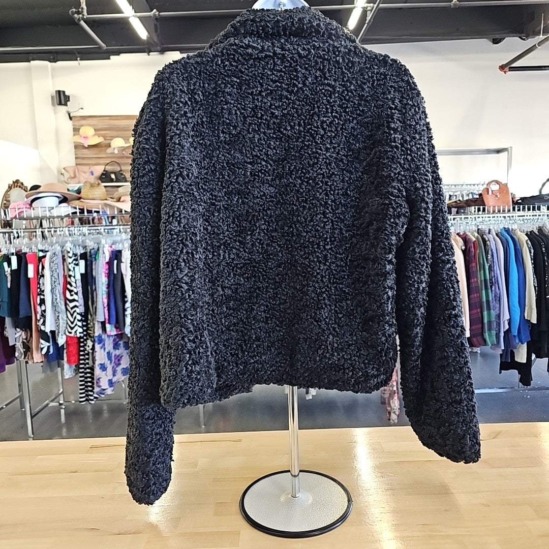 Self E Size M Black Fuzzy Jacket