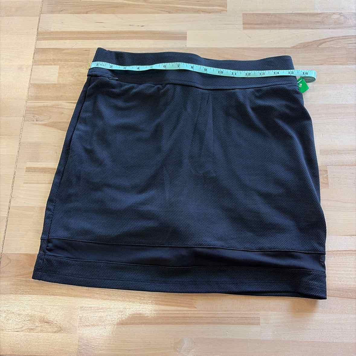 Stella Parker Size S Black Preloved Athletic Skort