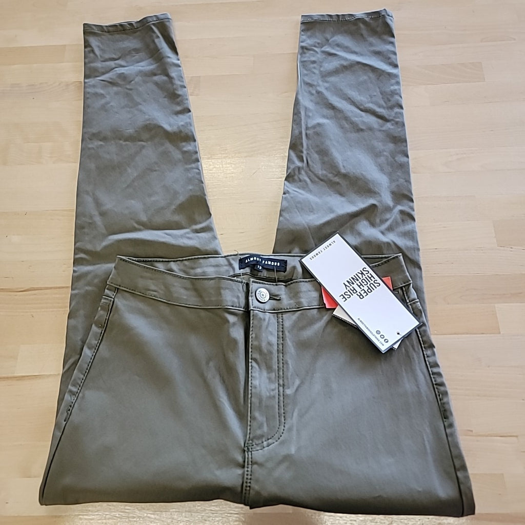 Almost Famous Size 13 Green Coated High-Rise Skinny Pants NWT