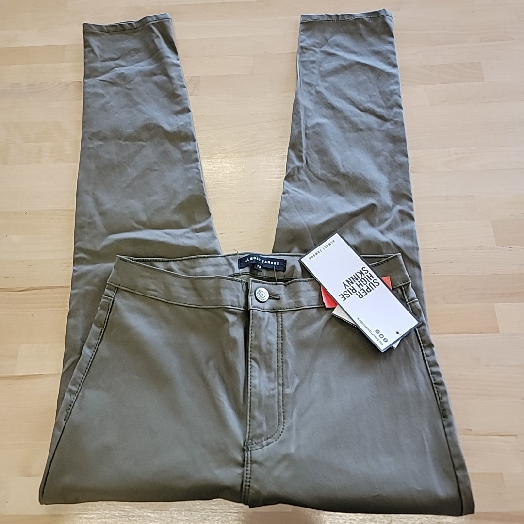 Almost Famous Size 13 Green Coated High-Rise Skinny Pants NWT